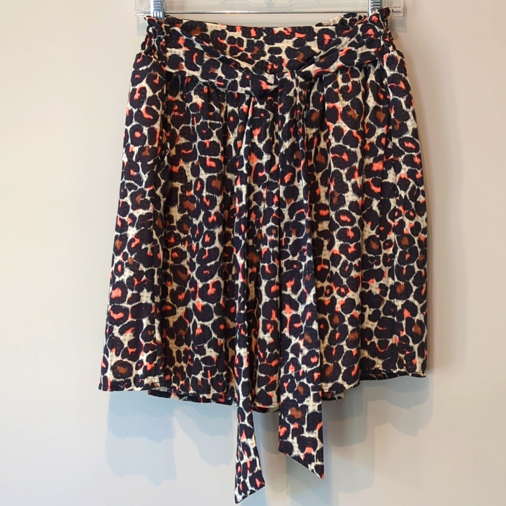 Leopard skirt with tie waist